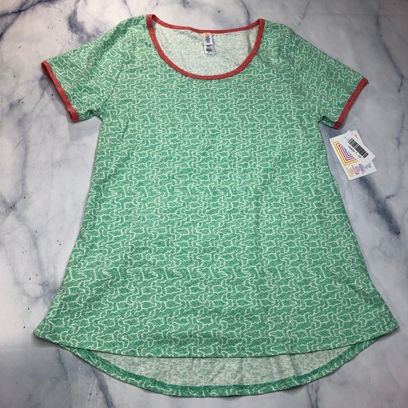 Lularoe Mint Green & Red Short Sleeve Classic Tee - Picture 3 of 7